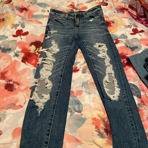 AMERICAN EAGLE DISTRESSED DENIM SIZE 00
